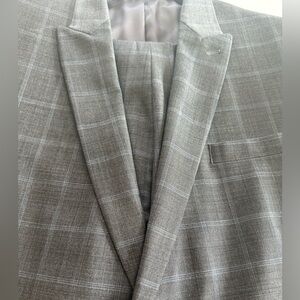 Stafford Classic Gray Checkered Blazer